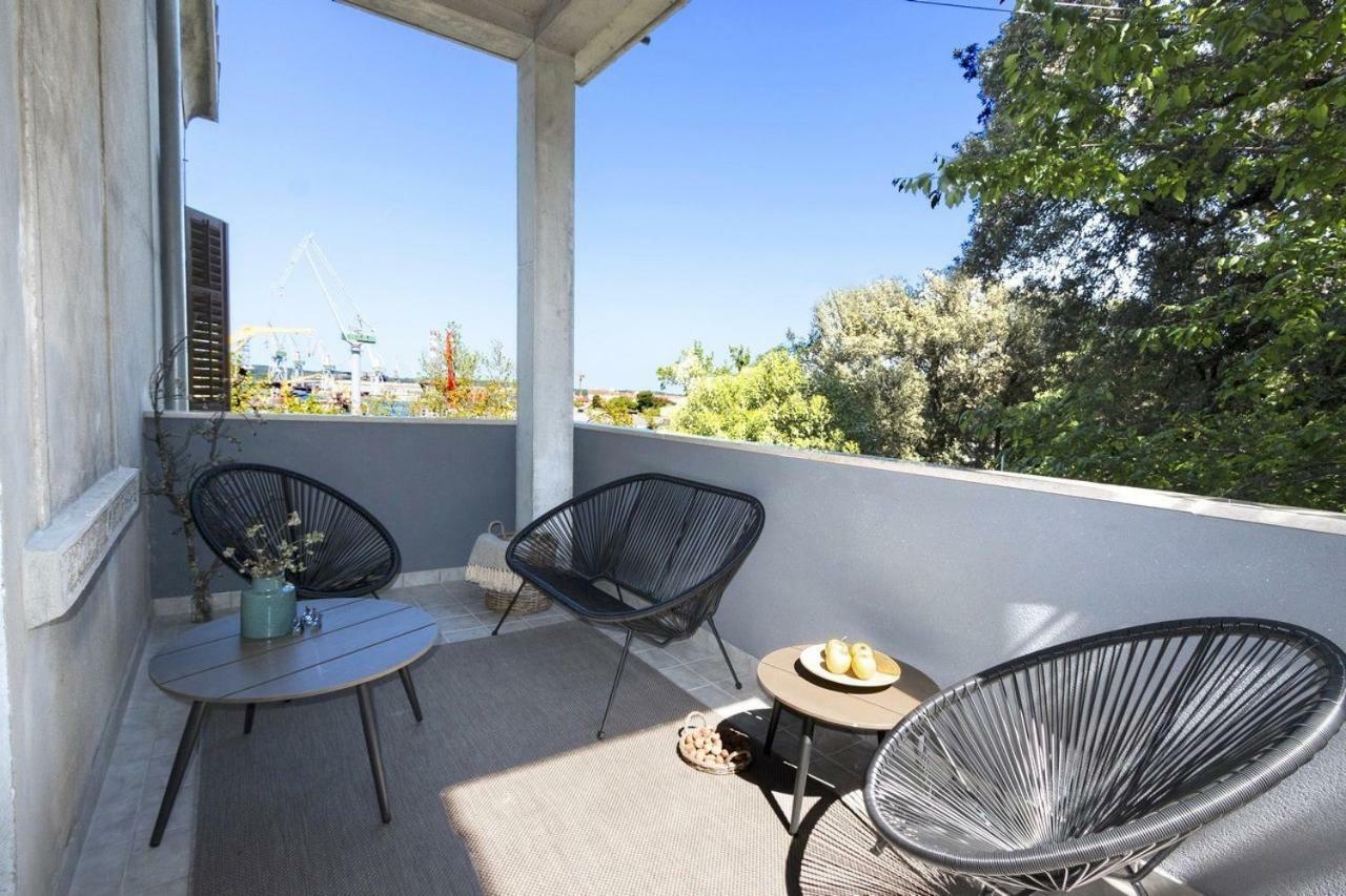 *** Lounge Terrace Apartment With The Harbour View / City Centre *** PUY 외부 사진