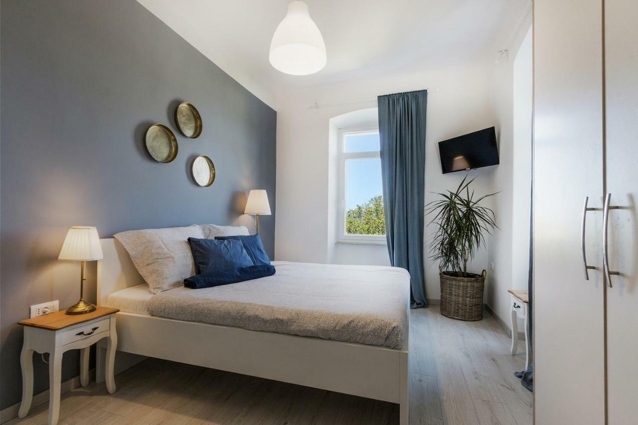 *** Lounge Terrace Apartment With The Harbour View / City Centre *** PUY 외부 사진