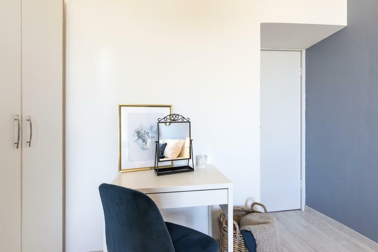 *** Lounge Terrace Apartment With The Harbour View / City Centre *** PUY 외부 사진