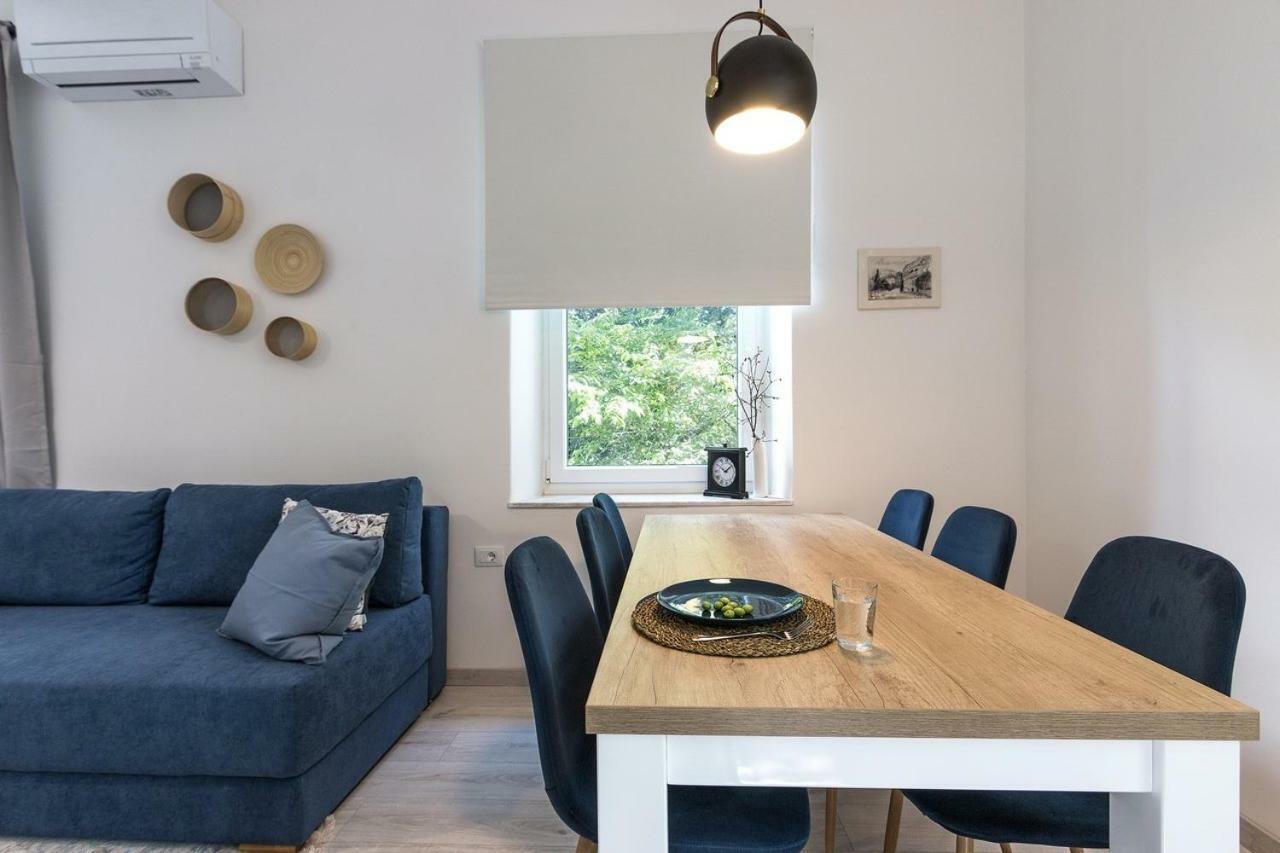 *** Lounge Terrace Apartment With The Harbour View / City Centre *** PUY 외부 사진